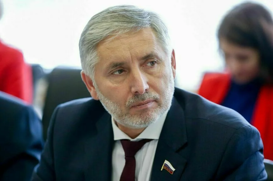 Заместитель Председателя Комитета по государственному строительству и законодательству Рафаэль Марданшин.