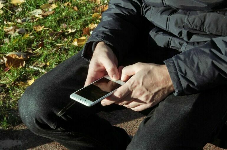 Полиции хотят разрешить следить за бывшими заключенными через геолокацию