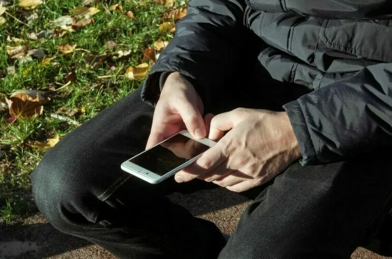Полиции хотят разрешить следить за бывшими заключенными через геолокацию