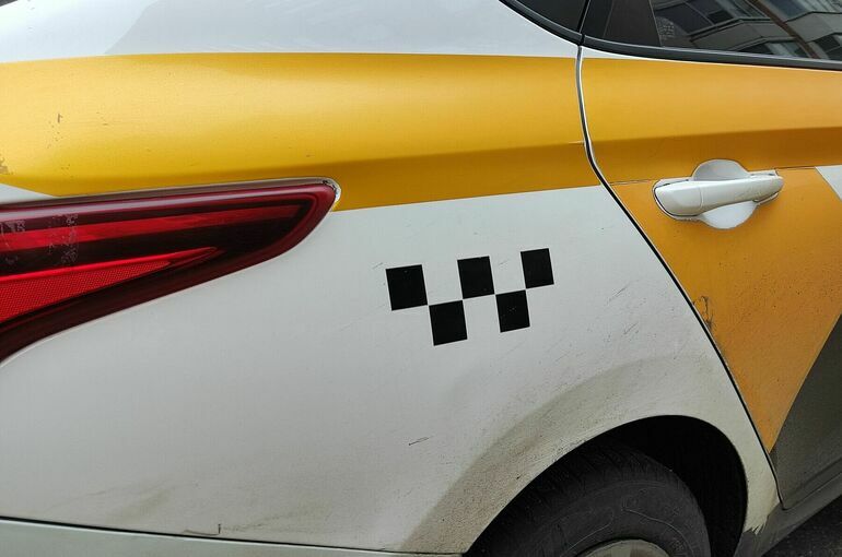 Кабмин поддержал законопроект о переходном периоде для локализации такси