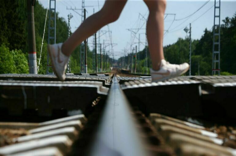 Нарушителей на железной дороге разрешат штрафовать с камер