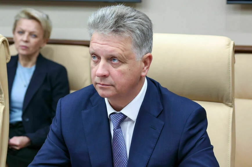 Госкомпаниям предложили закупать российские авто