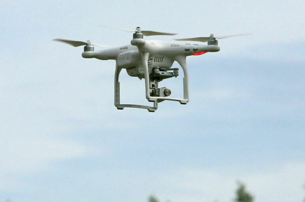 Операторов дронов предложили готовить со школьной скамьи