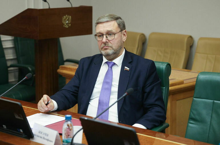 Сенатор Косачев назвал рост расходов РФ на оборону реакцией на расширение НАТО