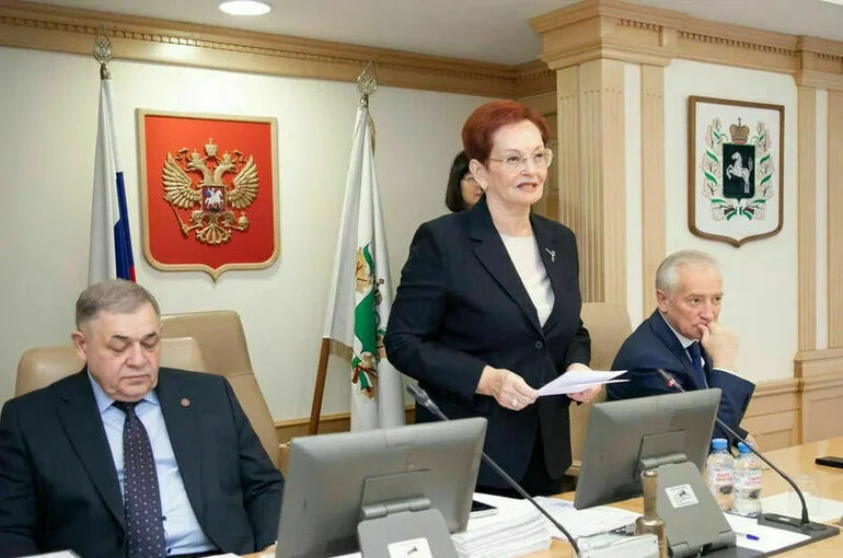 Программа патриотического воспитания томичей обрела силу закона