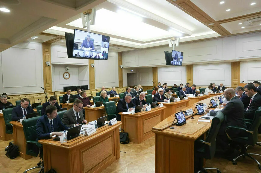 Лесной отрасли просят уменьшить налоги и обеспечить сбыт