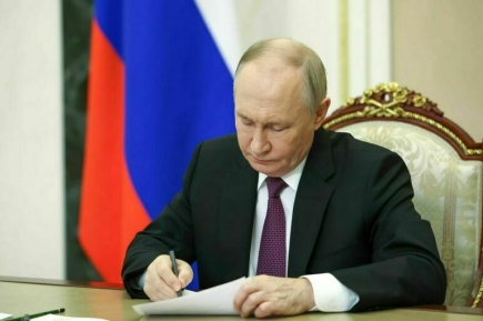 Путин подписал закон о бесплатном обучении в колледже школьников, не сдавших ГИА