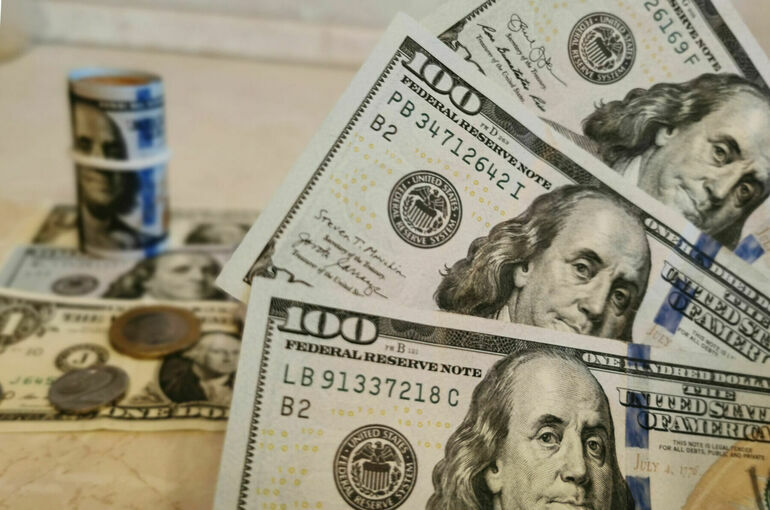 Россияне смогут легально платить наличкой за границей