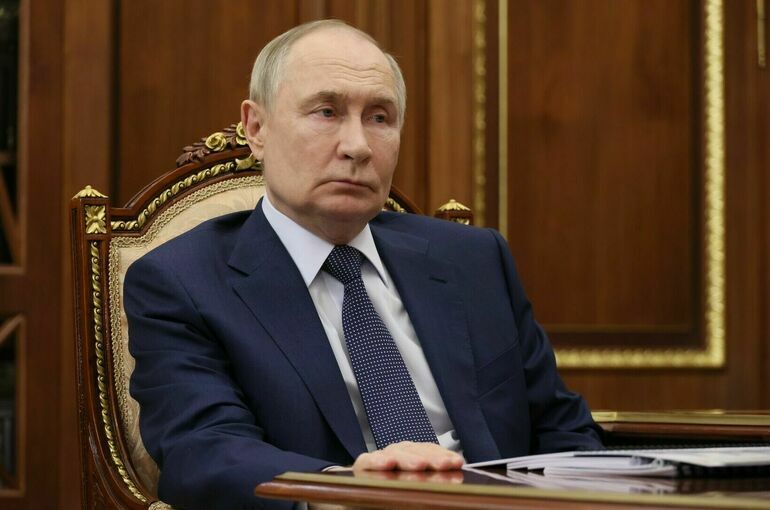 «Отрезать от моря»: Путин назвал радикальный ответ на пиратство Украины