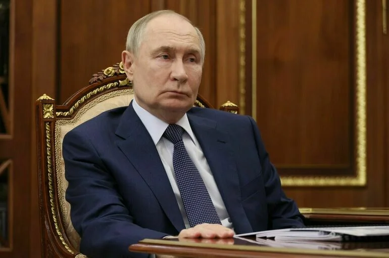 «Отрезать от моря»: Путин назвал радикальный ответ на пиратство Украины