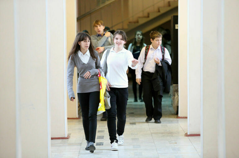 В аппарате Григоренко раскрыли детали по допуску детей в школы по биометрии