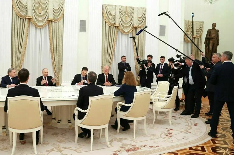 Как прошли переговоры Владимира Путина со спецпосланником Дональда Трампа