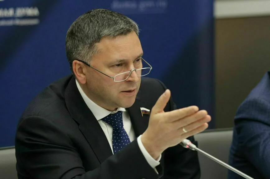 Дмитрий Кобылкин.
