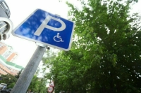 За незаконную установку знака «Инвалид» предложили лишать прав на 3 месяца