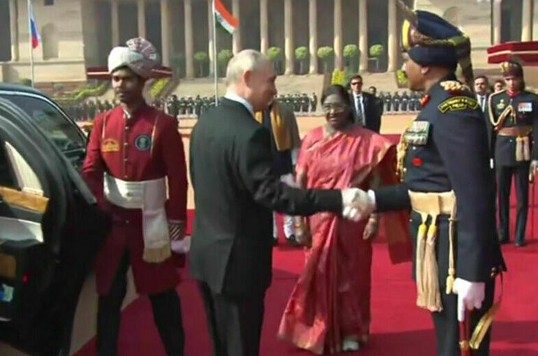 В Нью-Дели прошла церемония официальной встречи Путина