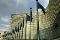 В Еврокомиссии заявили, что решение о выборах на Украине «должен принять ее народ»