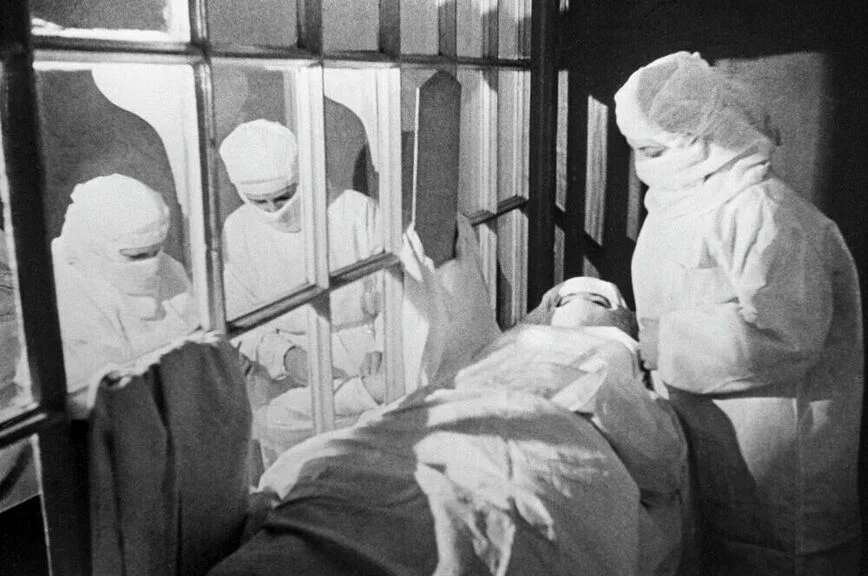Работа Центрального института переливания крови города Москвы, 1942 год