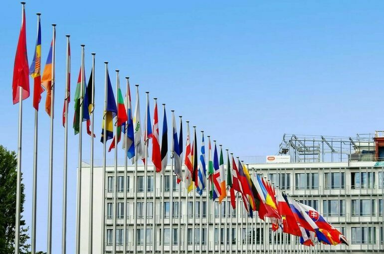 Глава МИД РФ: Лидеры стран ЕС тешат себя иллюзиями победить Россию