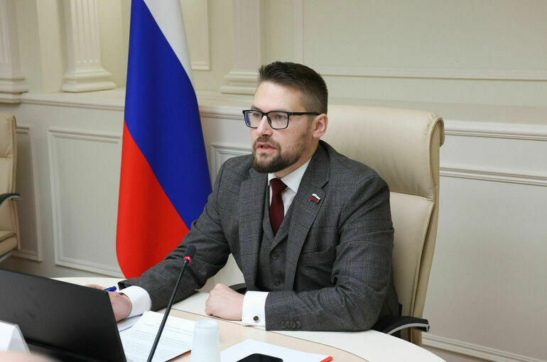 Совфед досрочно прекратил полномочия сенатора Смашнева