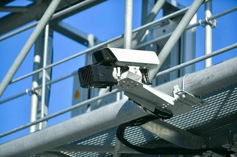 В Москве камеры начали выявлять блокирующие проезд машины