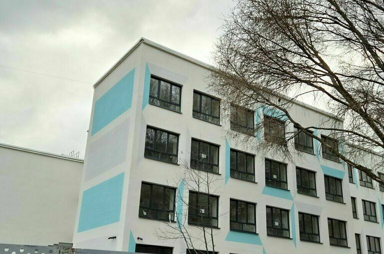 Минпросвещения: Строительство и капремонт школ нельзя сворачивать из-за снижения рождаемости