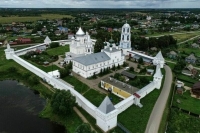 В Переславле-Залесском загорелось здание на территории Никитского монастыря