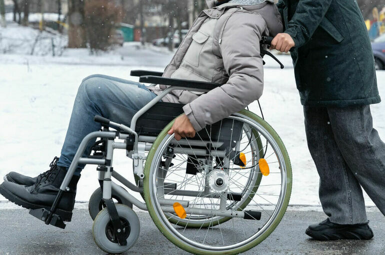 Россиянам предложили давать отпуск для сопровождения родственников в больницу