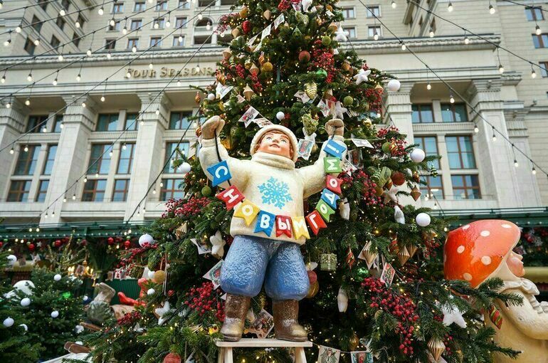 Как распределить зарплату, чтобы хватило на новогодние праздники