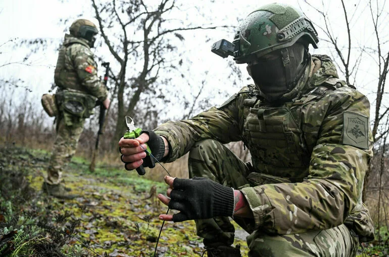 Для участников СВО предложили использовать бронешорты и криобанки