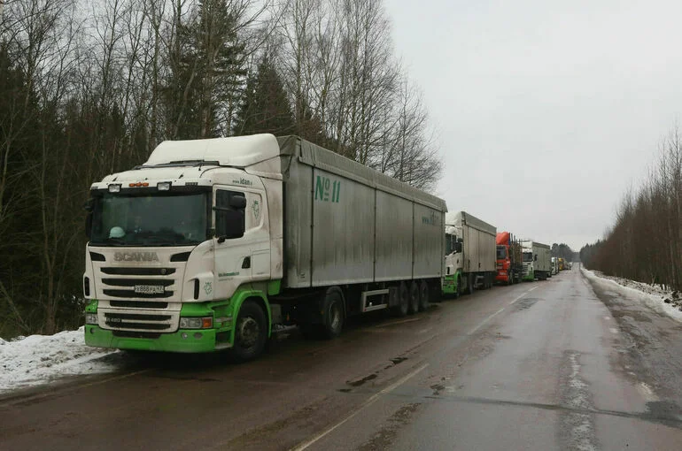 Госдума приняла закон о создании реестра грузовых перевозчиков