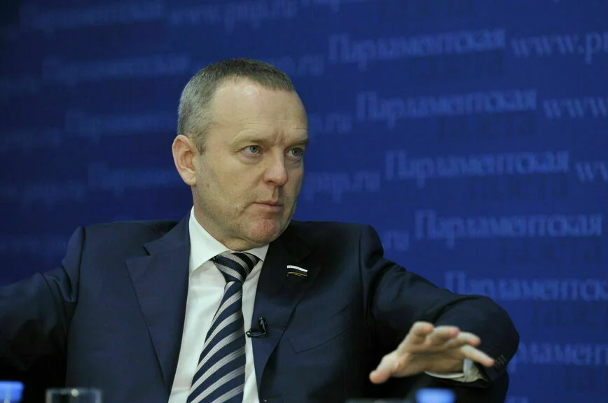 Константин Бахарев.