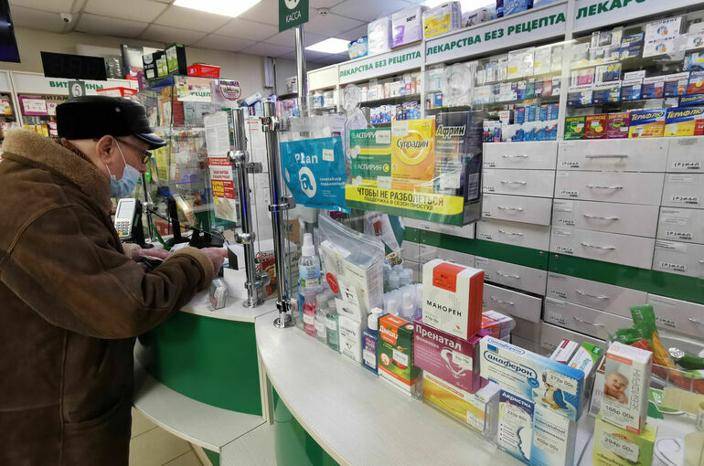 В России предложили провести эксперимент с передвижными аптеками