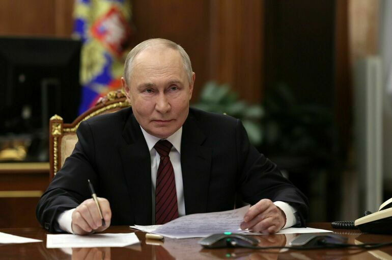 Путин: Запад после распада СССР решал все вопросы с Россией с позиции силы