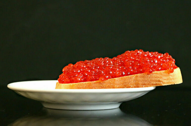 Глава Рыбного союза рассказал, как изменились цены на красную икру 