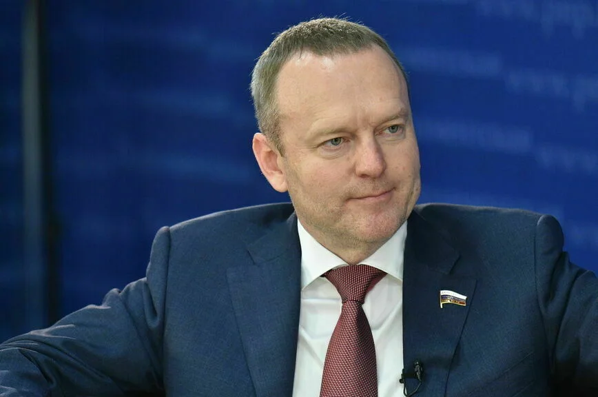 Константин Бахарев