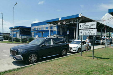 Порядок остановки транспорта на границе России хотят уточнить