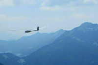 В Турции упал неизвестный дрон самолетного типа