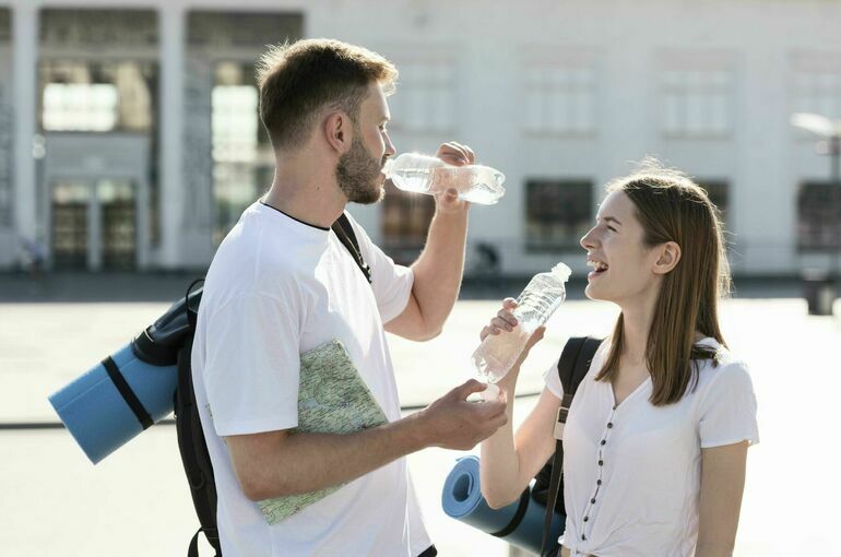 Наценку на воду и продукты в аэропортах предложили ограничить