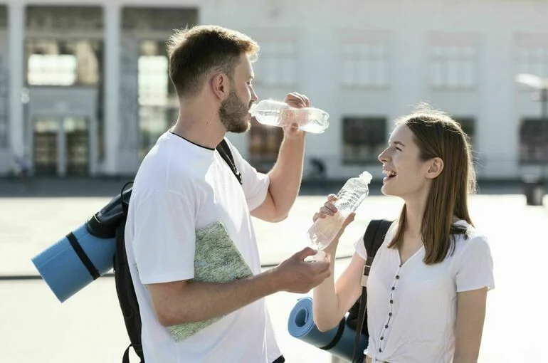 Наценку на воду и продукты в аэропортах предложили ограничить