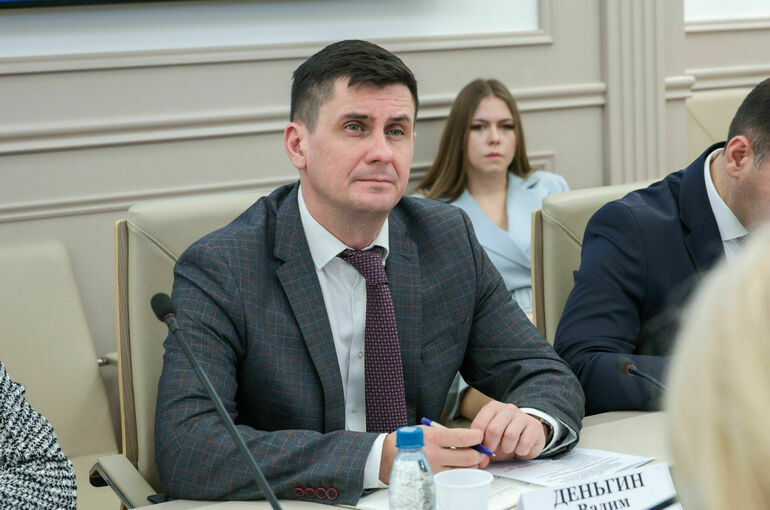 Сенатор: Нейросети облегчают жизнь, но злоупотреблять ими нельзя