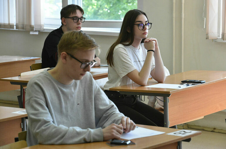 На сколько повысили минимальные баллы ЕГЭ для поступления в вуз