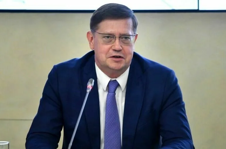 Медиков на фронте и членов их семей не оставят без поддержки профсоюза