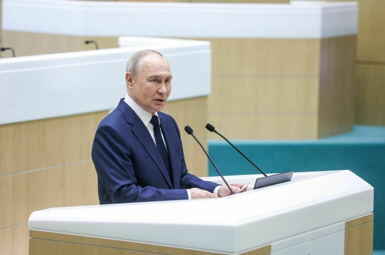 Путин рассказал, как изменилась работа Совета Федерации за 25 лет