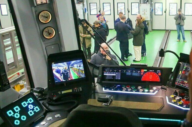 Собянин: В метро Москвы начинают тестировать беспилотные технологии