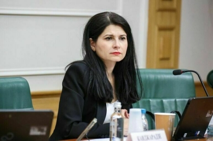 Путину передали список осужденных для возможного помилования