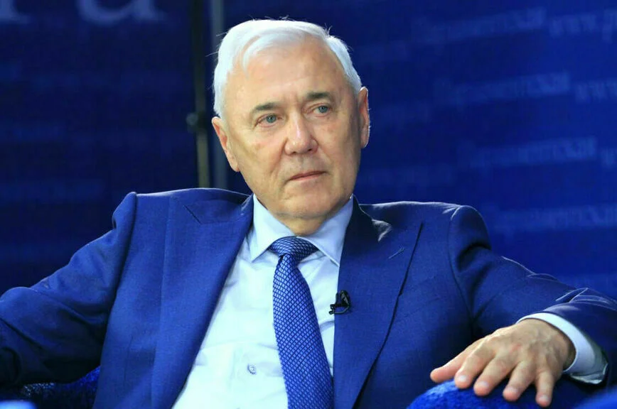 Анатолий Аксаков