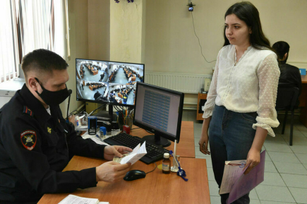 Экзамены на водительские права предложили разрешить сдавать без медсправки