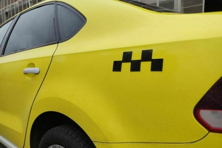 В России смягчили требования к локализации для таксистов