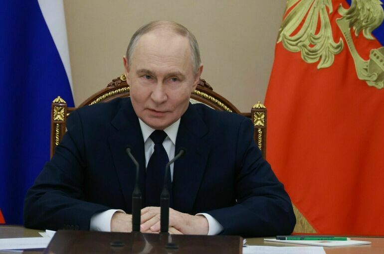 Путин: Российские войска развивают наступление в сторону Запорожья