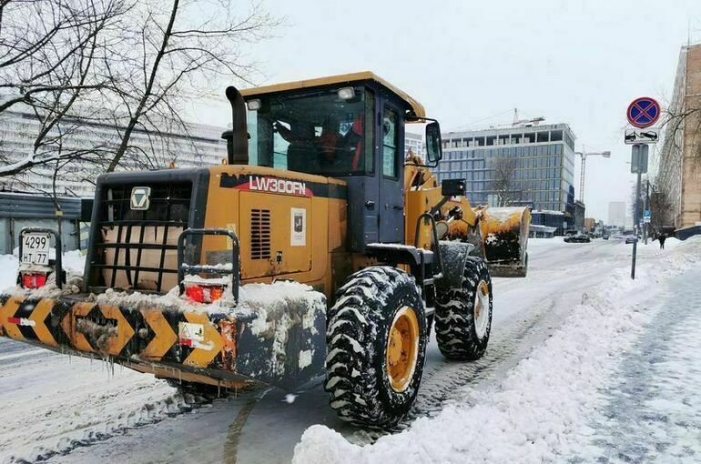 Кому жаловаться на снег на дорогах
